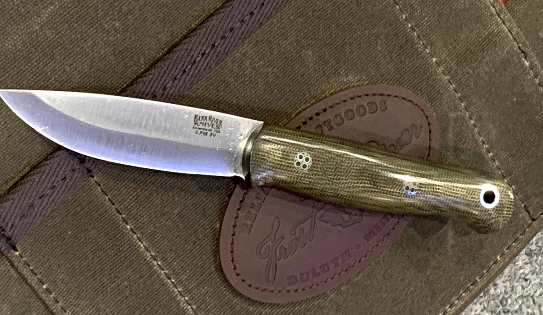 Brand new 🥰 BARK RIVER KNIVES Bark River Ultralite Bushcrafter CPM 3V Green Micarta - Red Liners - Mosaic Pins ✨ 4 BARK RIVER KNIVES Bark River Ultralite Bushcrafter CPM 3V Green Micarta - Red Liners - Mosaic Pins