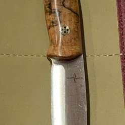 BARK RIVER KNIVES Bark River Ultralite Bushcrafter CPM 3V Spalted Maple Burl - Red Liners - Mosaic Pins