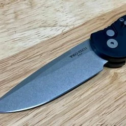 PROTECH KNIVES Pro-Tech TR-3 MC1 Magnacut Knife Fish Scale Black